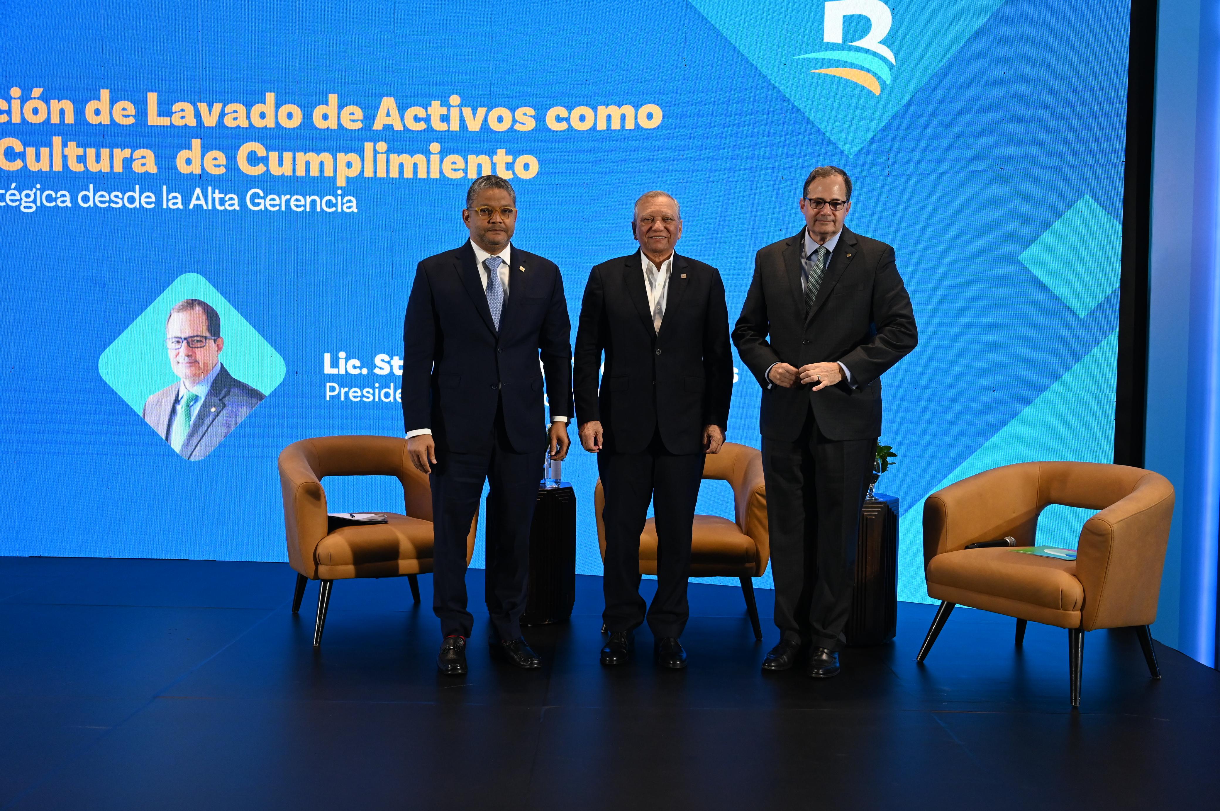 Aguilera plantea que cumplimiento y negocio deben avanzar juntos en el sistema financiero