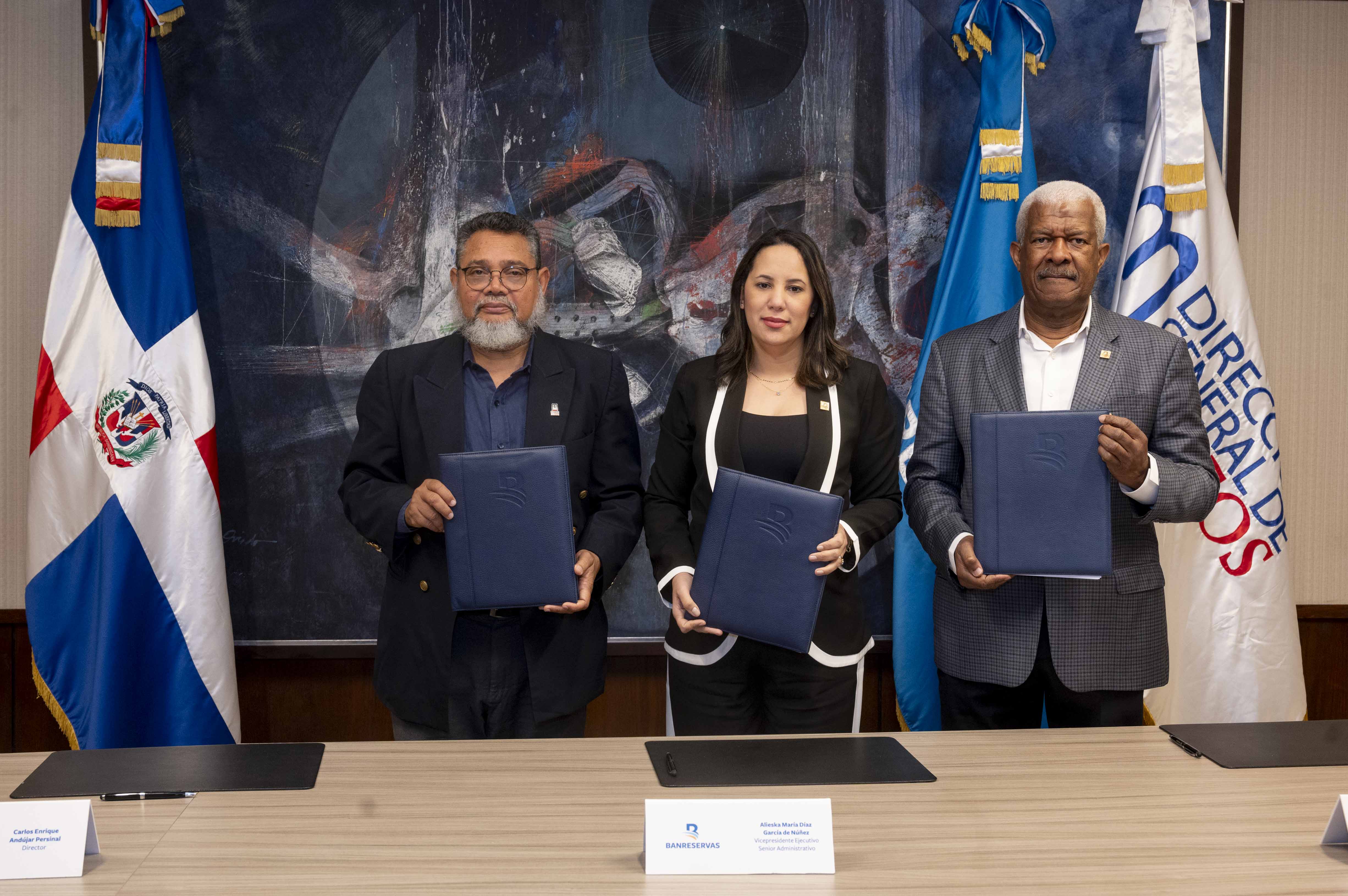 Banreservas y la Dirección General de Museos formalizan marco de colaboración entre museos de Santiago