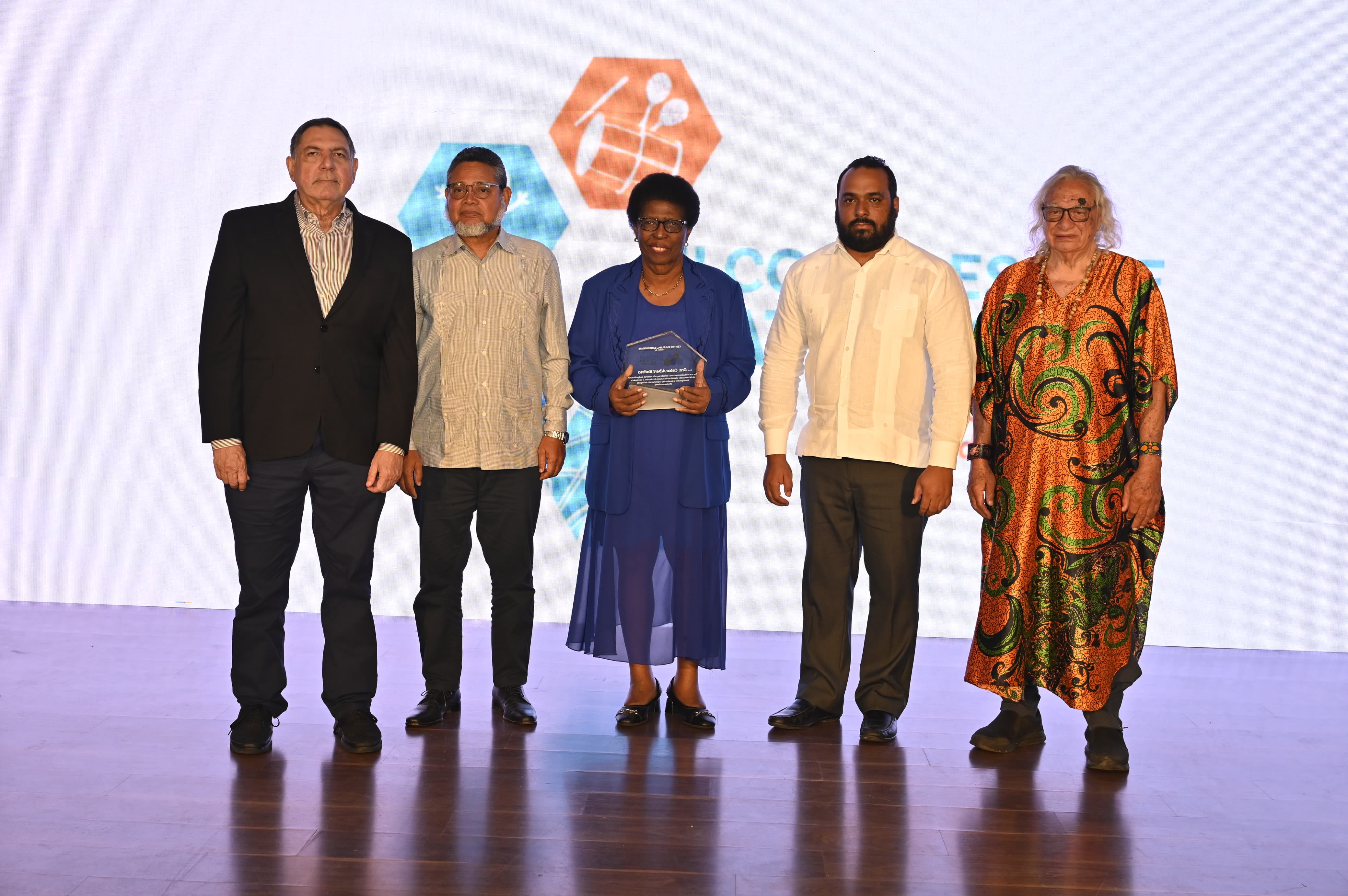 II Congreso de Patrimonio concluye con las reflexiones de expertos  y la presentación del libro Reservas Patrimoniales Dominicanas
